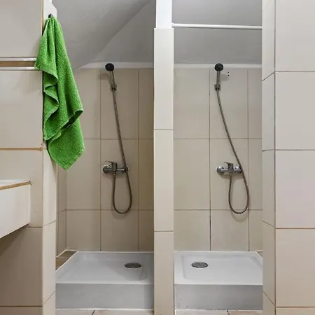 朋友旅馆 旅馆 布加勒斯特