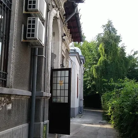 朋友旅馆 旅馆 布加勒斯特