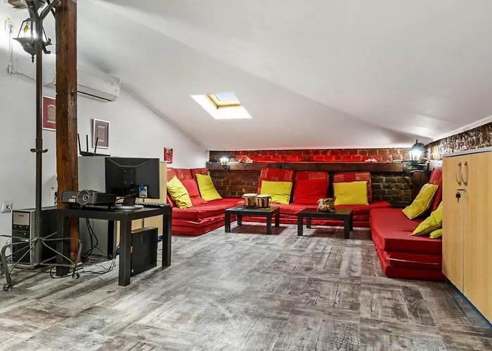 بيت شباب فريندز *