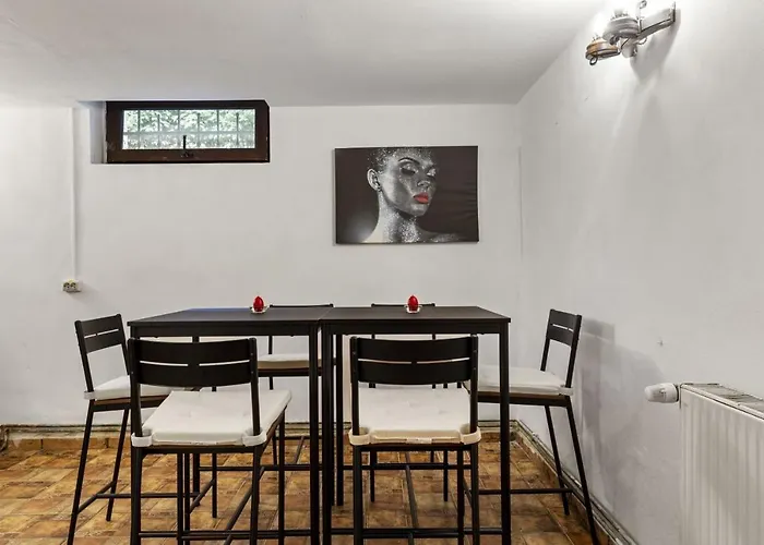 Friends Хостел *